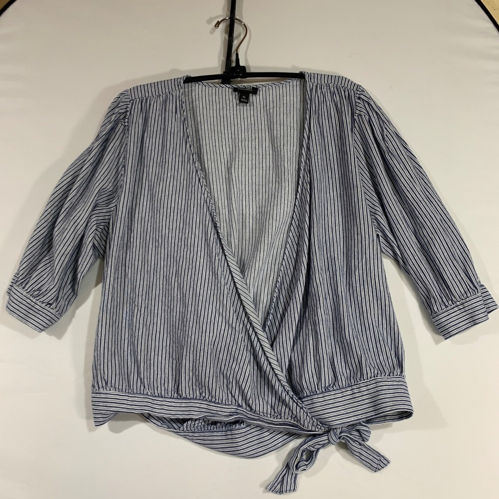a.n.a. Women's XL Blue Striped 3/4 Sleeve Cotton Wrap Blouse Top‎